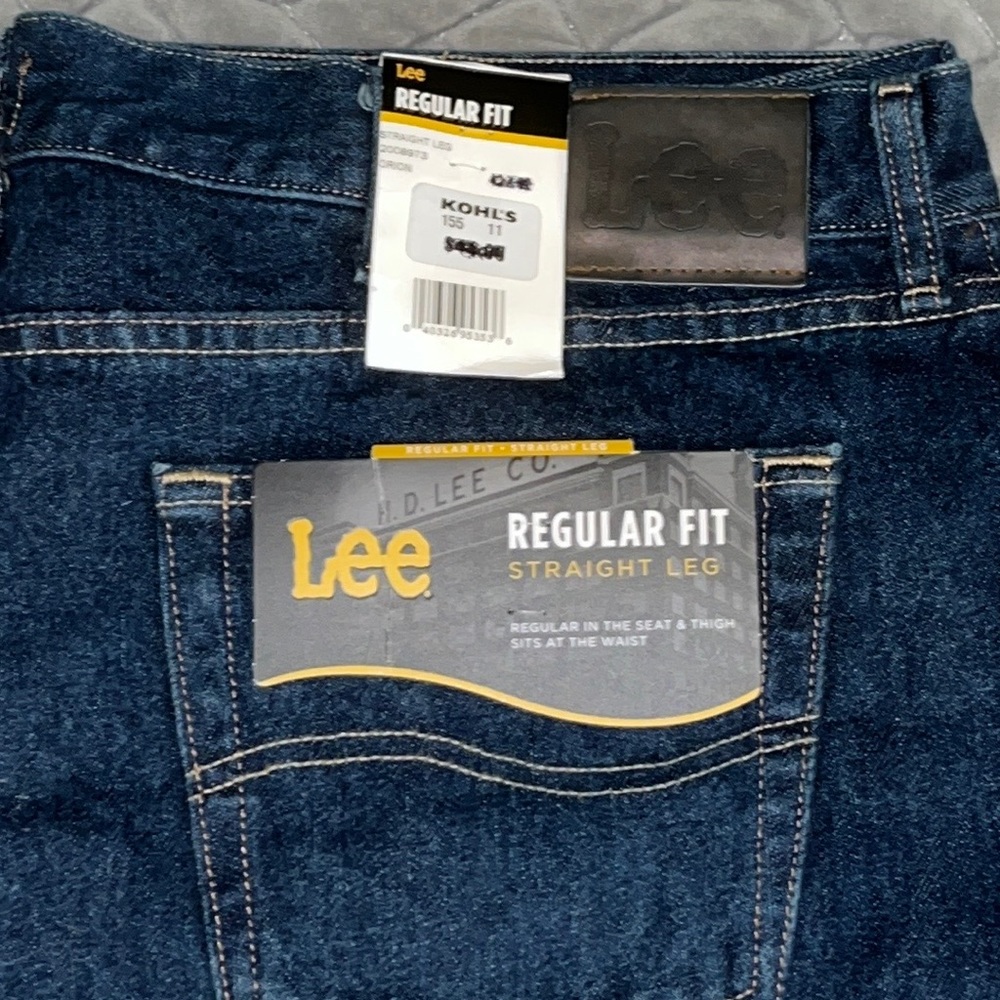 Size 42x30 Lee Jeans Regular Fit Straight Leg - Picture 2 of 3